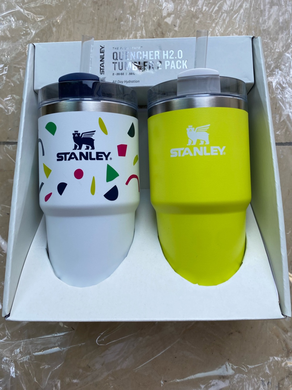 Stanley quenchers Limited Edition 2 pack 20oz Abstract Geos Electric Yellow